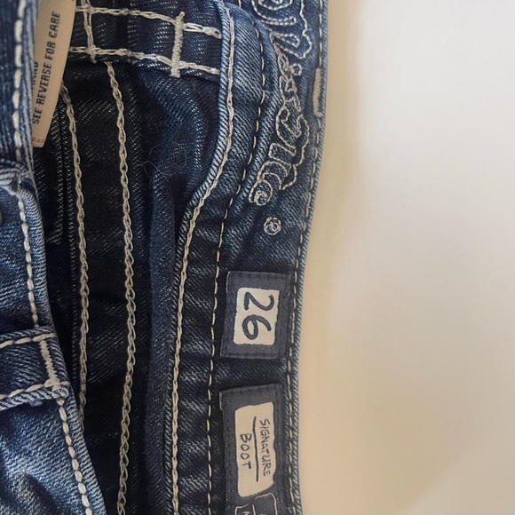 Miss Me Bootcut Jeans size 26 inseam 32 - Picture 2 of 4